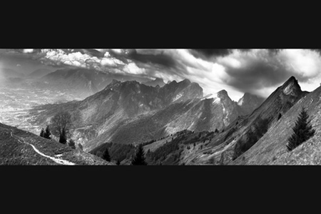 fotografia en blanco y negro del desierto de atacama